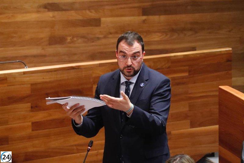 Barbón exige acciones al ministerio de Transportes en lugar de palabras.