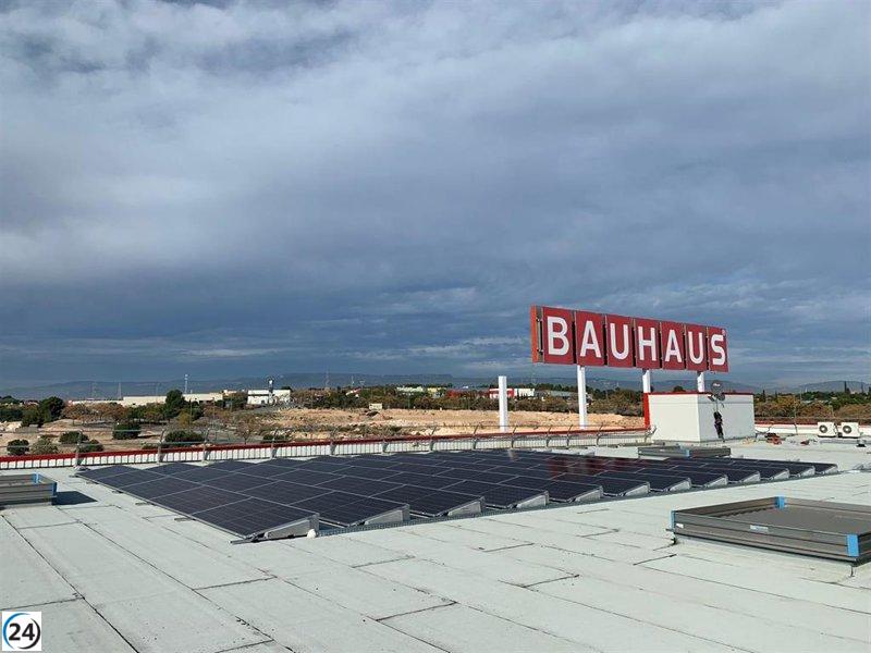 La cadena de tiendas Bauhaus colabora con EDP en la instalación de siete plantas solares en España.