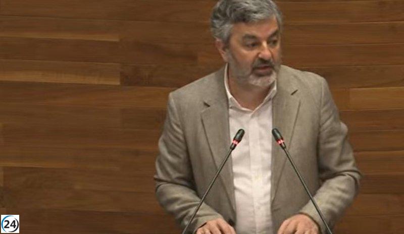 El Gobierno de Asturias reconoce la labor de Blanco en Renfe.