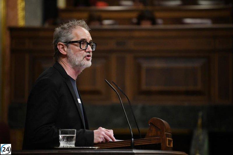Cofiño (Sumar) reafirma que todos los territorios acogerán a los 4.500 menores inmigrantes.
