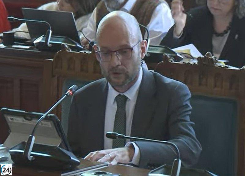 Aitor Lucas destaca el esfuerzo constructivo para modernizar la Fundación Idonial.