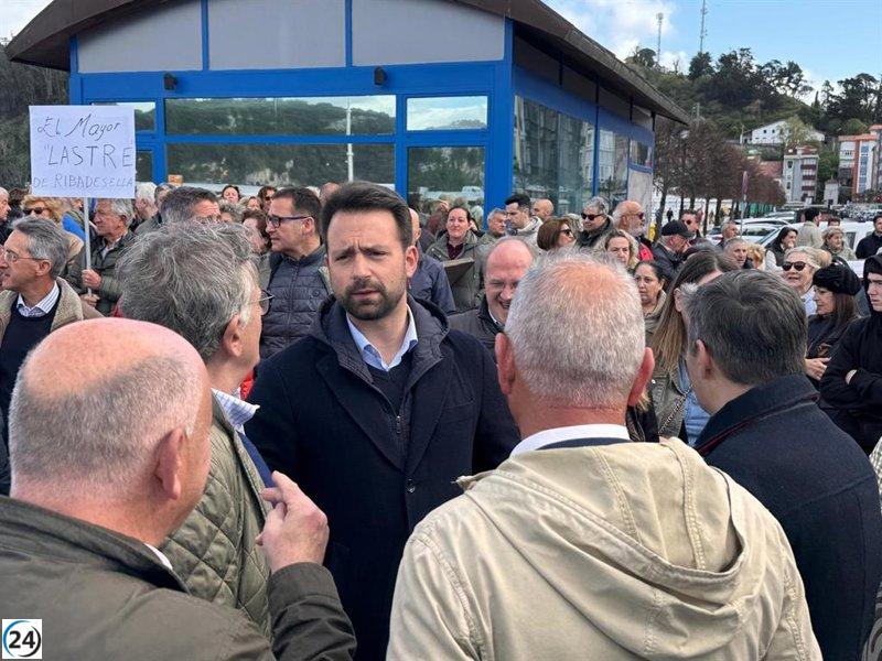 Queipo (PP) reclama soluciones al Ministerio por el cierre prolongado del puente de Ribadesella.