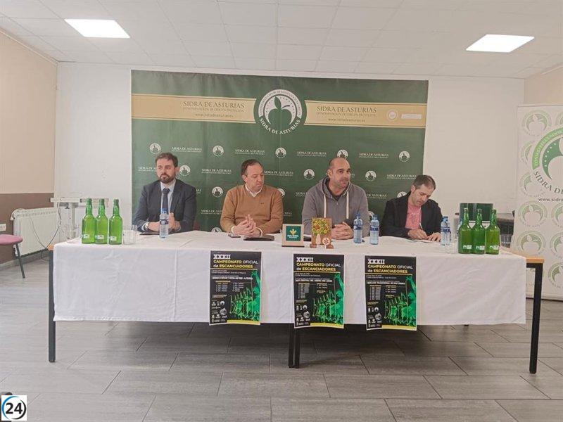 Revolución en el Campeonato de Escanciadores de Asturias: el vaso negro pone a prueba a los competidores.