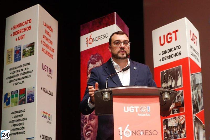 Barbón urge a la cohesión de la izquierda en el cierre del 16 Congreso de UGT.