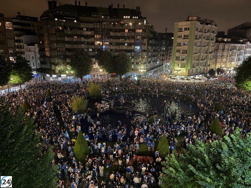 Oviedo festeja este domingo el histórico ascenso de su equipo a Primera División.