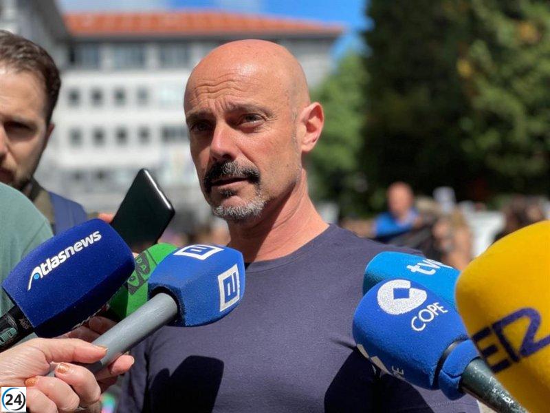 Espina exige a Ledo la implementación inmediata del pacto que concluyó la huelga educativa.