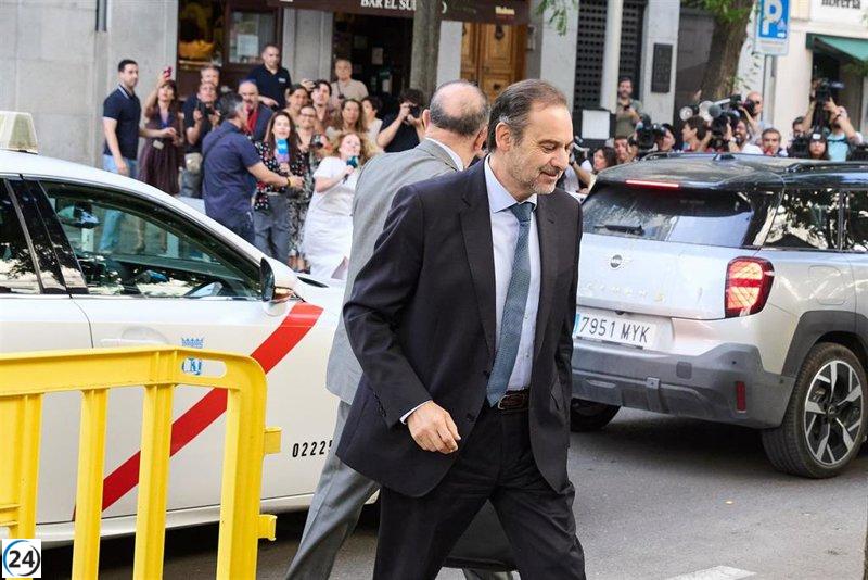 Ábalos defiende su inocencia ante el TS y sugiere manipulación en los audios que lo involucran.