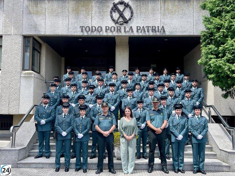 Cuarenta y ocho nuevos guardias civiles en formación se unen a la Comandancia del Principado.