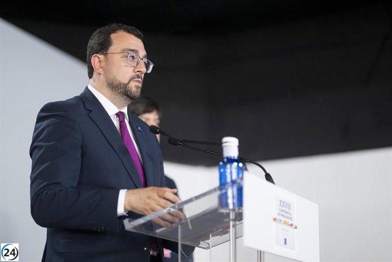 Adrián Barbón regresa a la presidencia tras recuperarse de una infección bacteriana.