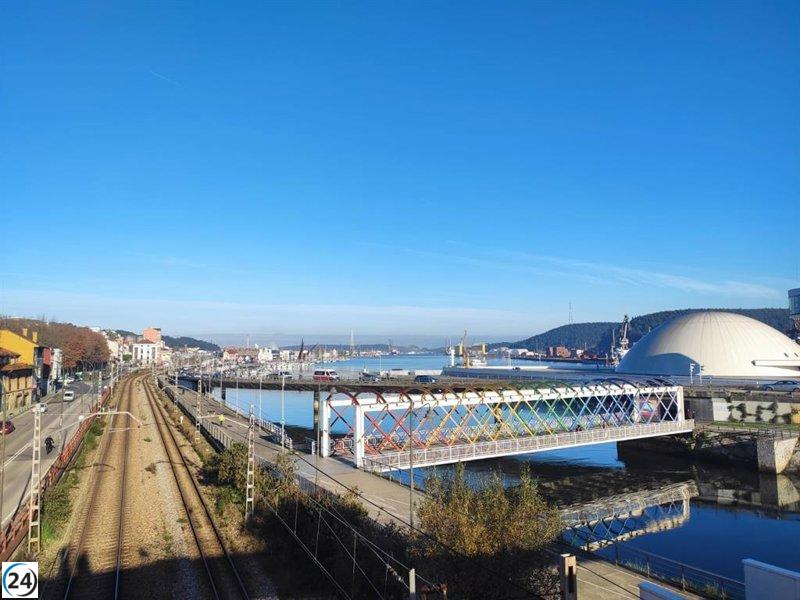 Avilés restringe navegación y cierra el Puerto Deportivo por fuegos artificiales.