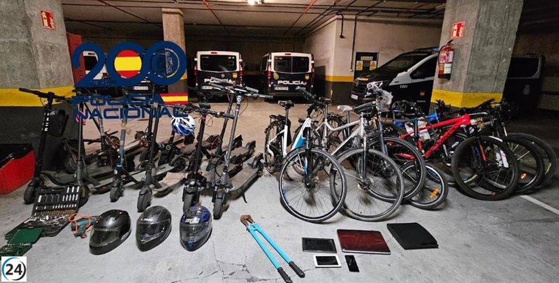Arrestan a un individuo en Montevil (Gijón) por hurto de bicicletas y patinetes almacenados en un trastero.