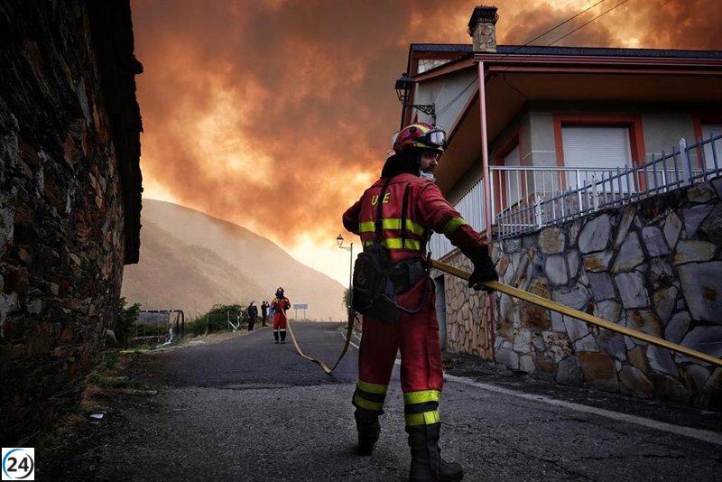 Incendios en Asturias: cuatro continúan en llamas y tres bajo control.