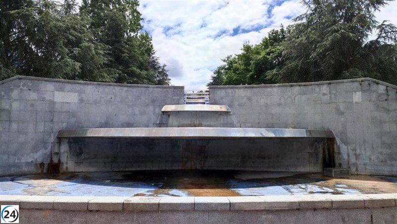 La renovación de las escaleras del Parque del Oeste de Oviedo cuenta con un nuevo contratista.
