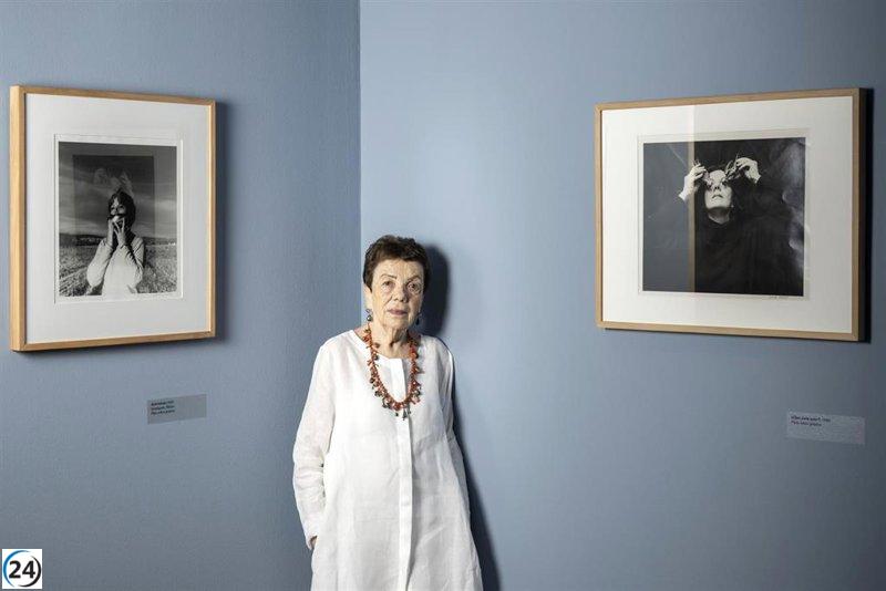 Exposición rinde homenaje a Graciela Iturbide con obras nunca antes vistas.
