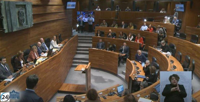 Tensión en la Junta General: Barbón y Queipo se enfrentan por el peaje del Huerna.