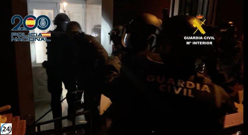 Desmantelan banda que cometió más de 50 asaltos violentos en restaurantes y gasolineras.