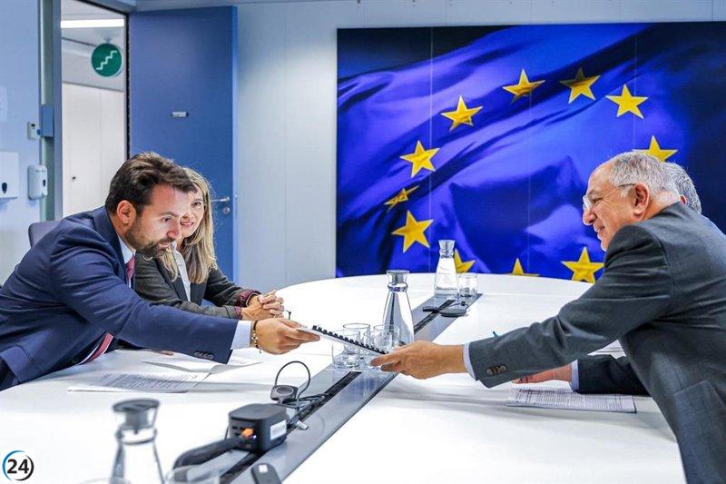 Queipo (PP) aboga por eliminar el palangre de fondo del plan europeo para salvaguardar ecosistemas frágiles.
