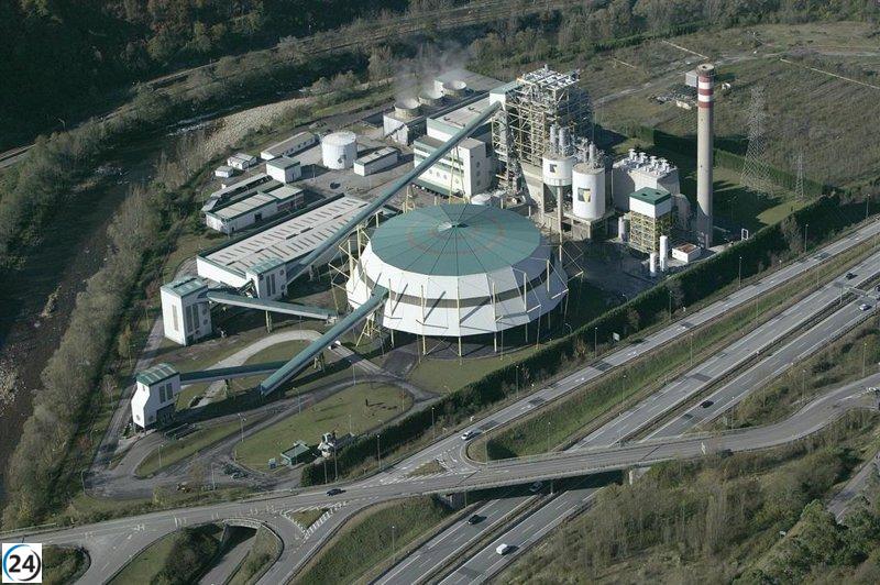Hunosa asegura que la renovación de La Pereda conservará 50 puestos de trabajo y creará 200 empleos adicionales en la industria forestal.