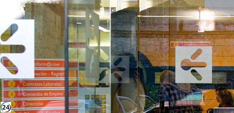 Asturias reduce el desempleo en febrero, alcanzando los 52.242 parados, una caída del 1,14%.