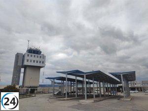 Emergencia sanitaria en un vuelo reaviva la demanda de una ambulancia en Asturias.