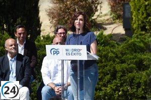 Ayuso reconoce que en Asturias hay más empleados públicos que privados.