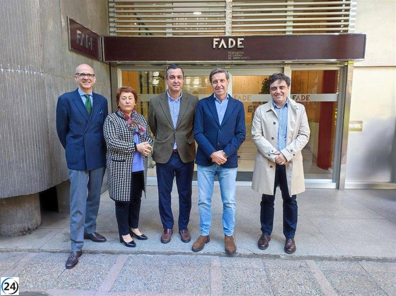 Llaneza del PSOE promete establecer Consejo Sectorial de Comercio en 100 días.