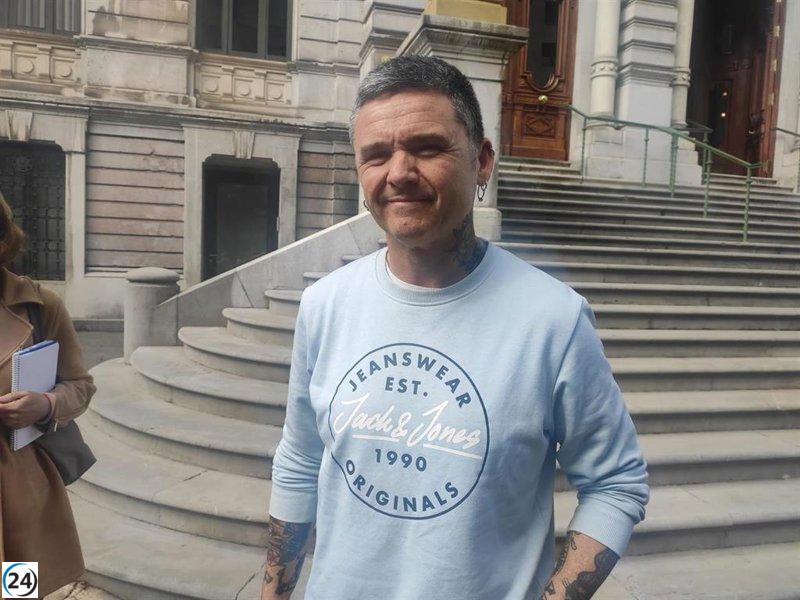 Palacios urge a Tomé a condenar la violencia física en registro de lista de Podemos.