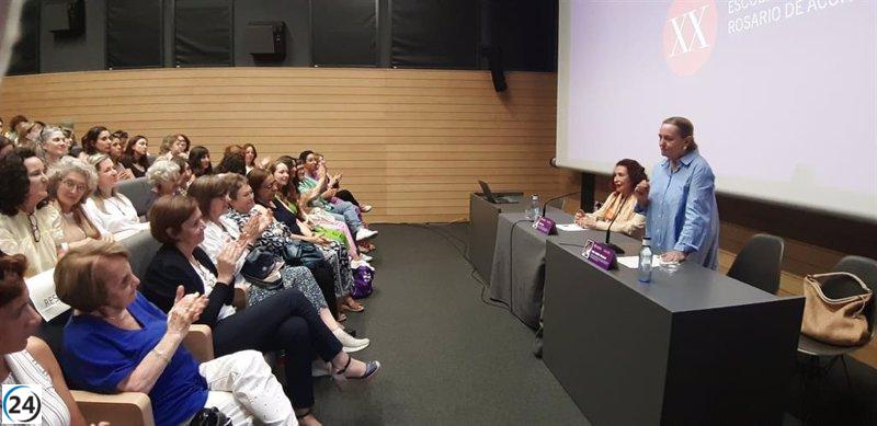 Vox surge como un fenómeno político relevante en España, opina la escritora Lidia Falcón.