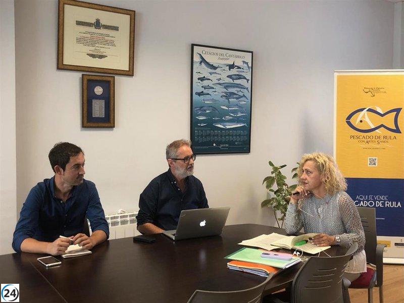 Cofiño destaca la vitalidad del sector pesquero asturiano en la economía regional.