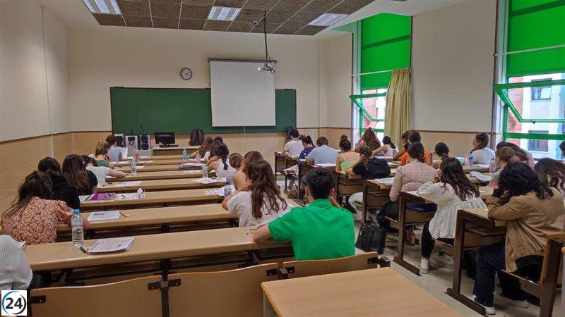 La Universidad de Oviedo publica nueva lista de admitidos en estudios de grado con límite de acceso.