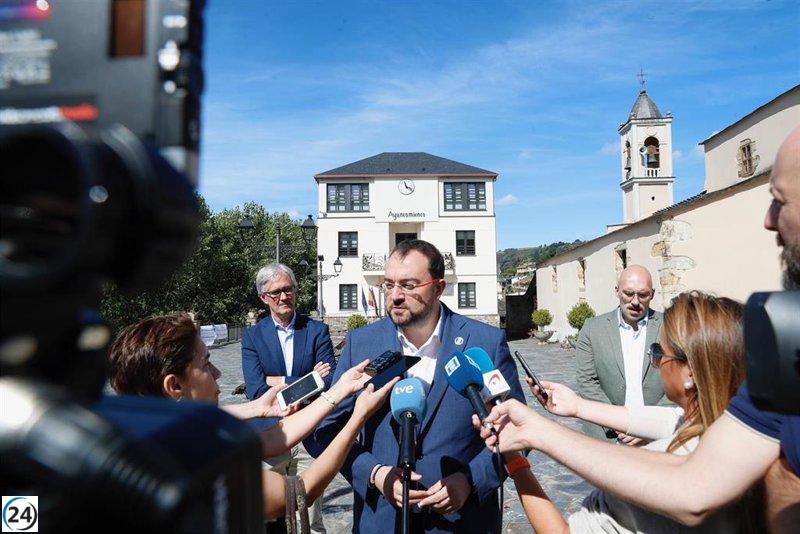 El líder del PSOE, Barbón, asegura que el Gobierno estableció que la reunión entre Díaz y Puigdemont no era