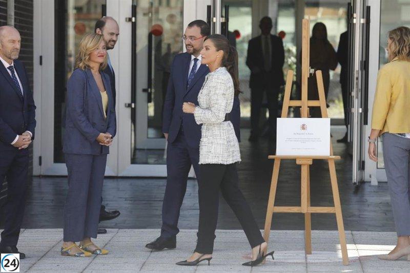 La Reina Letizia apoya la Formación Profesional en Langreo con su inauguración.