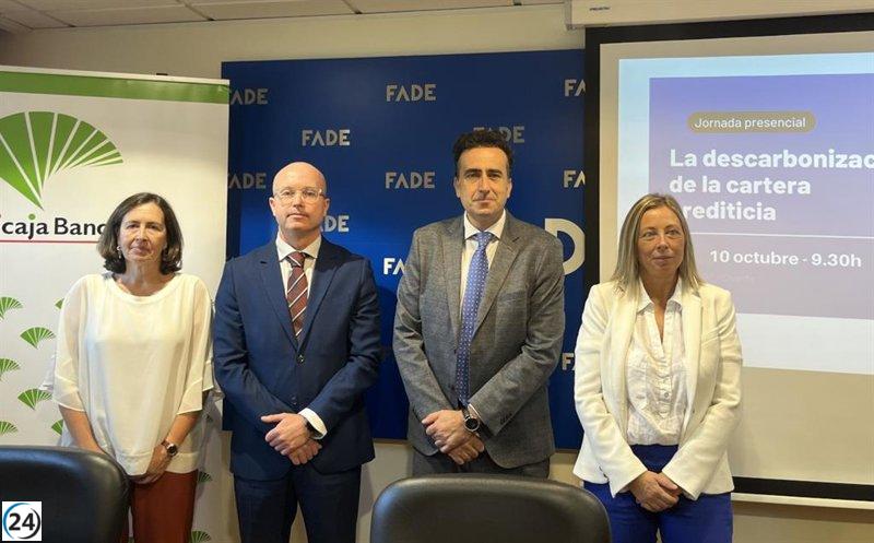 Unicaja Banco y FADE destacan la necesidad de la descarbonización a empresarios
