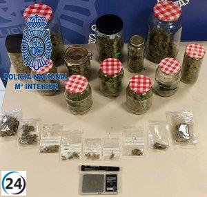 Un empleado de San Juan de Nieva es arrestado por tráfico de drogas entre colegas laborales.