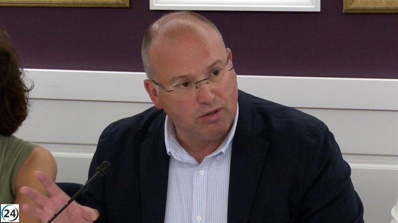 Tellado (PP) acusa a Barbón (PSOE) de desatender sus responsabilidades al no asistir al debate sobre la amnistía en el Senado