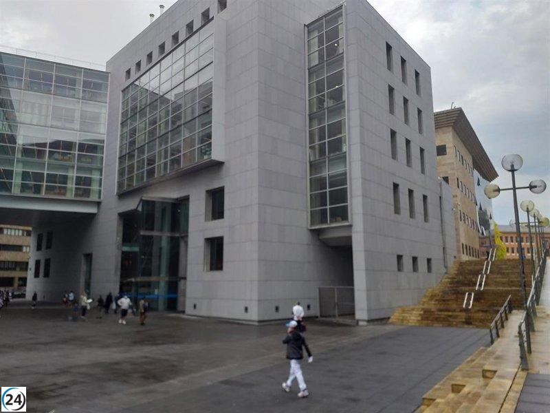 Condenado a 6 meses de prisión por ciberacoso a una menor durante dos años.