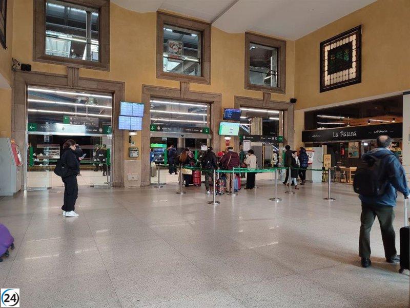 Calvo asegura que la movilidad municipal es el desafío pendiente, a pesar de la preparación de la estación, como respuesta a Canteli.
