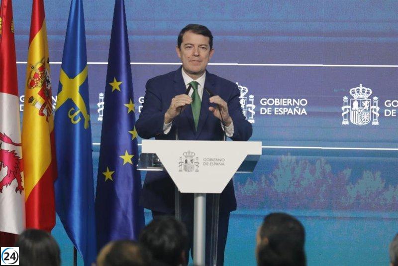 Mañueco elogia los avances de la Variante de Pajares y exige al Gobierno acabar con las infraestructuras inacabadas.