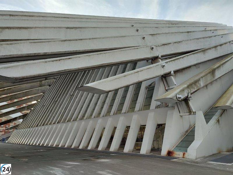 IU, encabezada por Llamazares, demanda una solución urgente para el emblemático edificio diseñado por Calatrava.