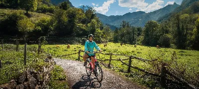 Rutas en bicicleta por los paisajes montañosos de Asturias