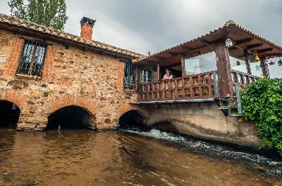 Disfruta de la tranquilidad y las vistas desde un molino rehabilitado
