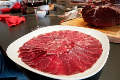 La cecina asturiana: un embutido lleno de sabor