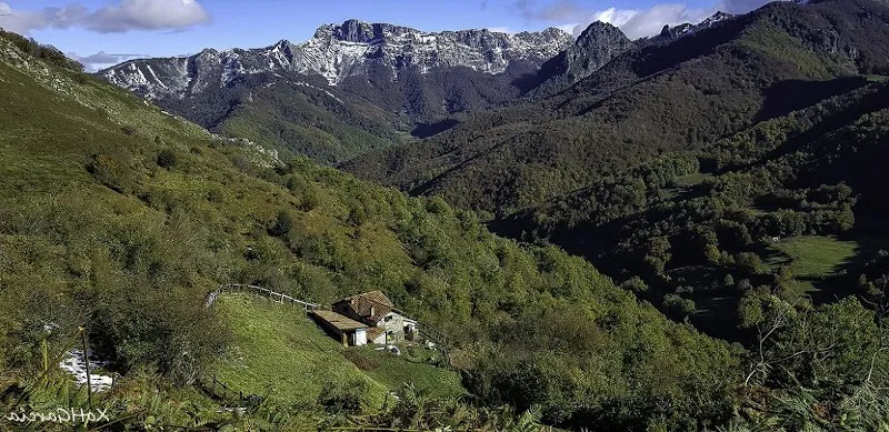 Un viaje en teleférico por el Parque Natural de Redes